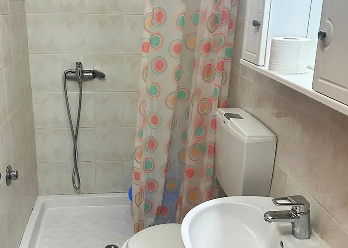 Flora Apartahotel Olympiakí Aktí