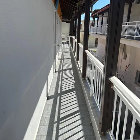 Flora Olympiakí Aktí