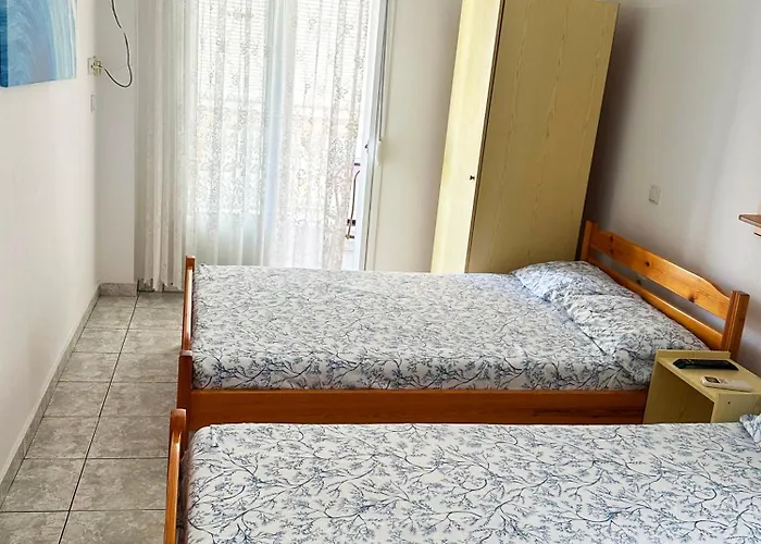 Lägenhetshotell Flora *