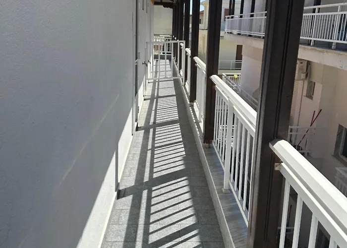 Flora Olympiakí Aktí