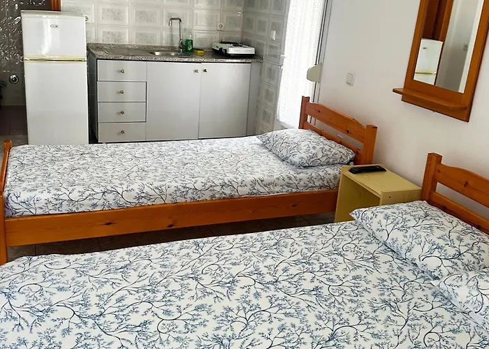 Lägenhetshotell Flora *