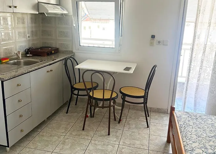 Flora Lägenhetshotell Olympiakí Aktí