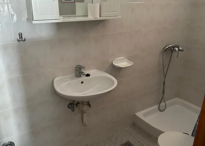 Flora Lägenhetshotell Olympiakí Aktí